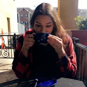 Meet your Posher, Alyssa